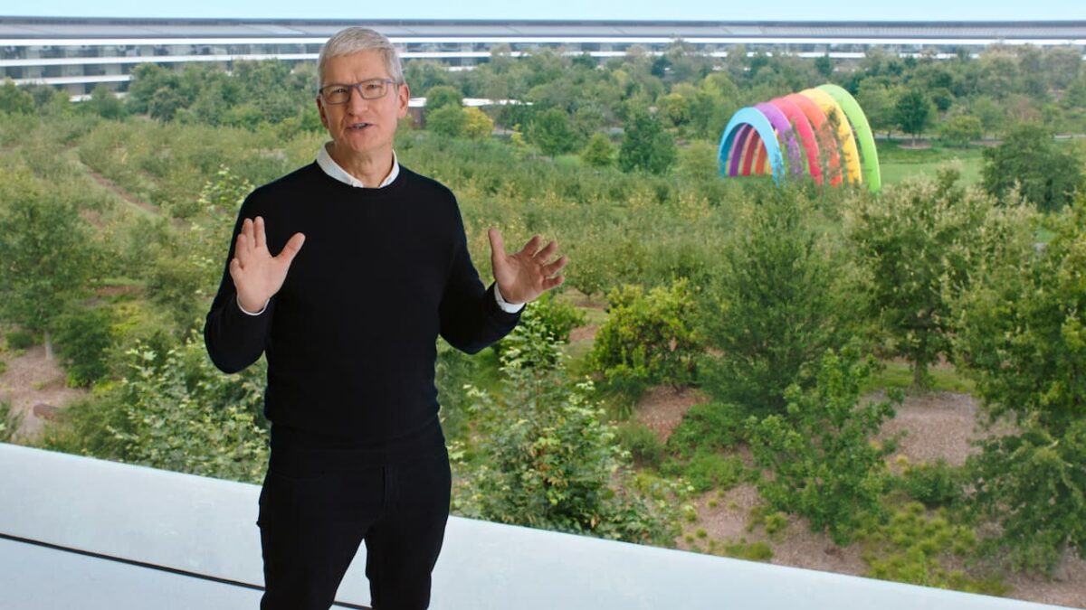 Tim Cook in Apple Park