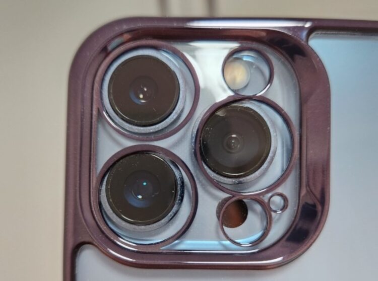 iPhone 14 hoesje gelekt