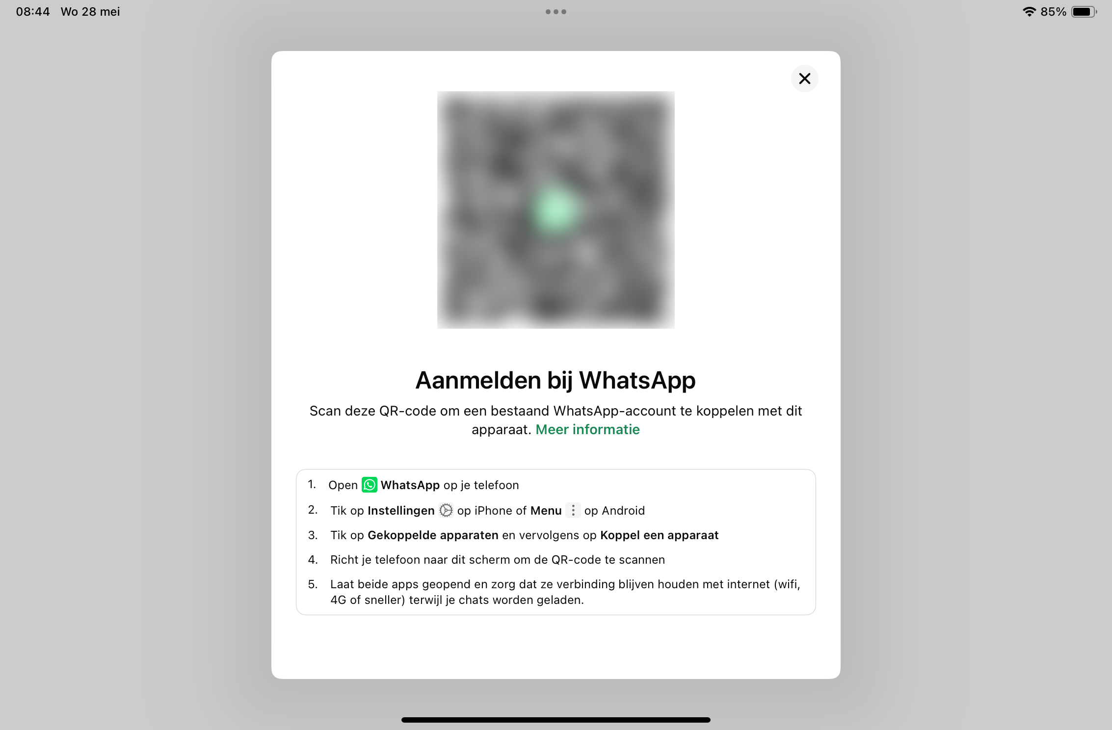 Instructiefoto: Pak je telefoon erbij