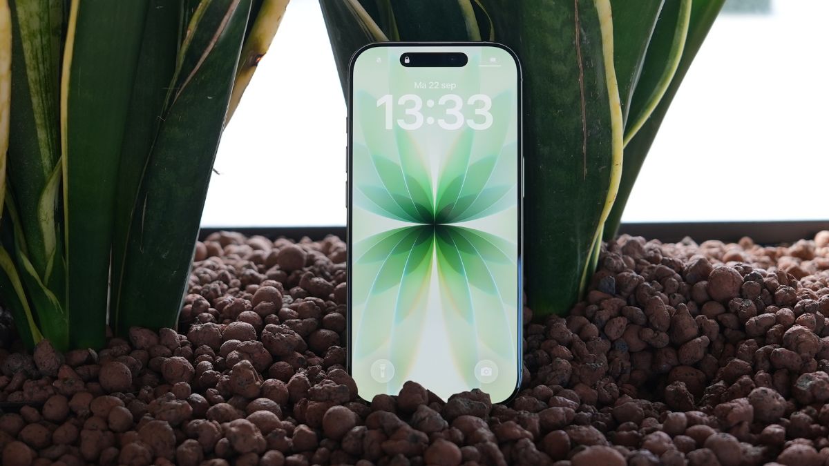 Voorzijde van de iPhone 17 met always-on scherm