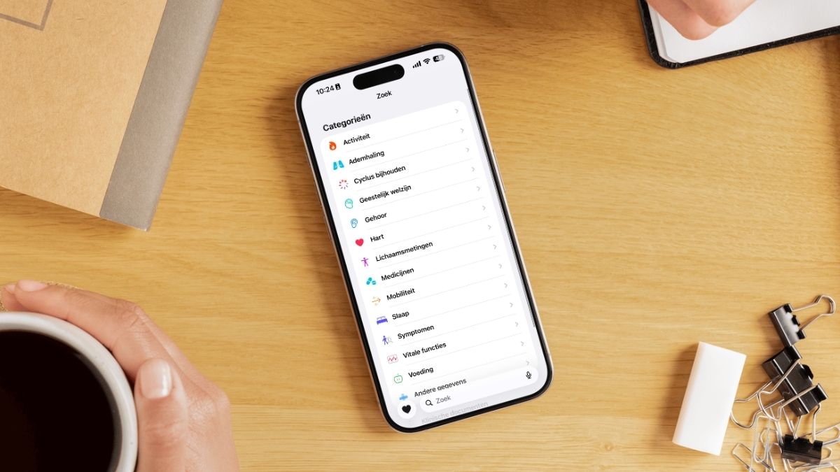 iPhone met categorieën in Gezondheid op bureau