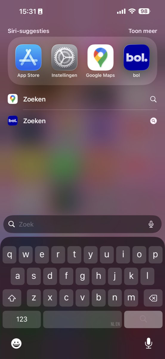 Spotlight geopend op iPhone