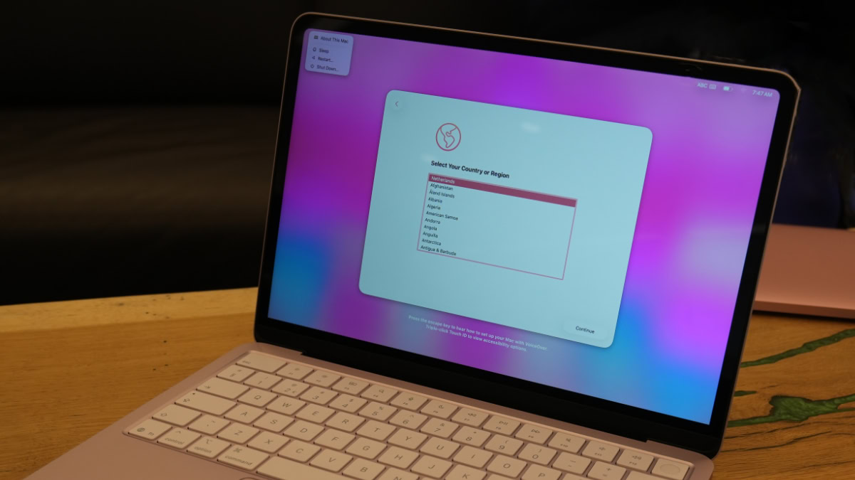 Opstartscherm van MacBook Neo