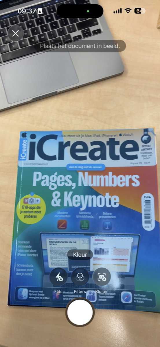 iPhone-camera gericht op iCreate 176