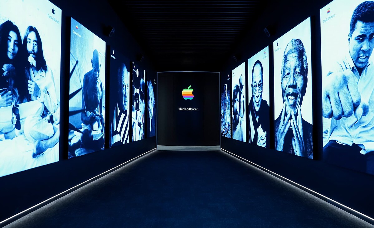 Apple Museum Think Different hal