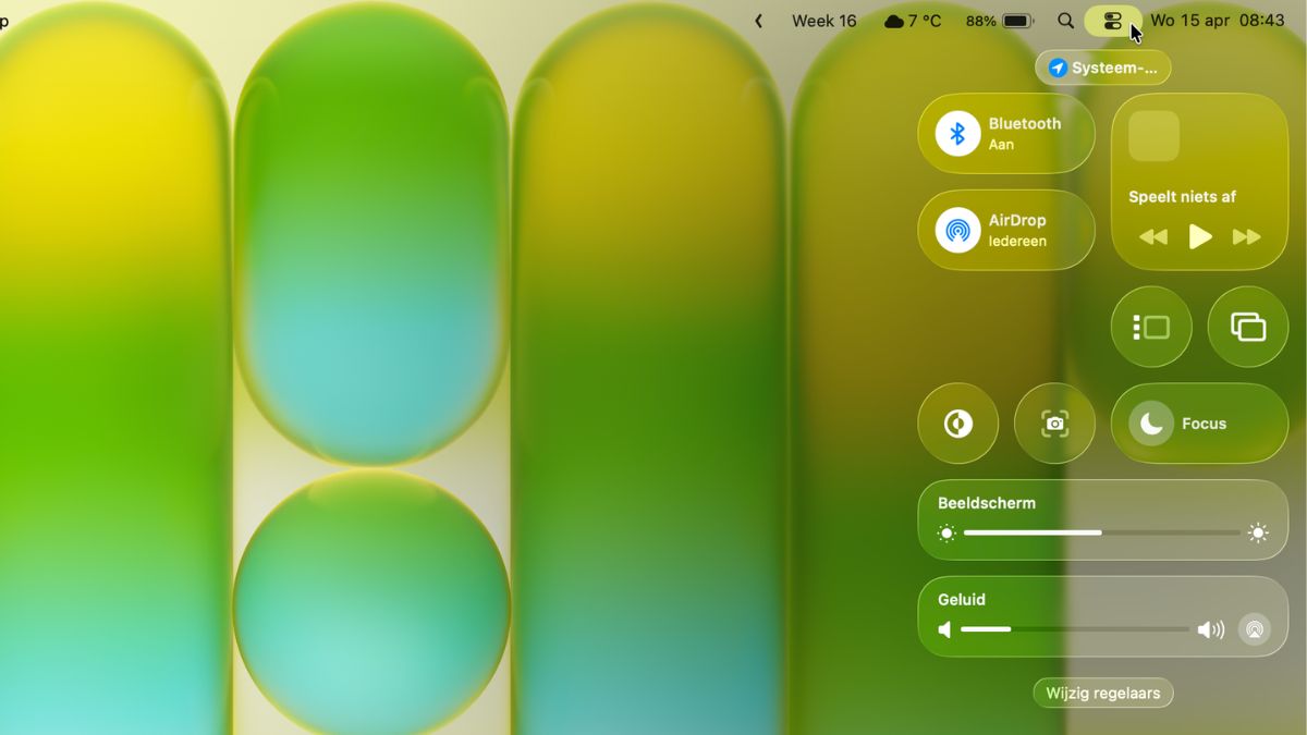 Pas het bedieningspaneel aan