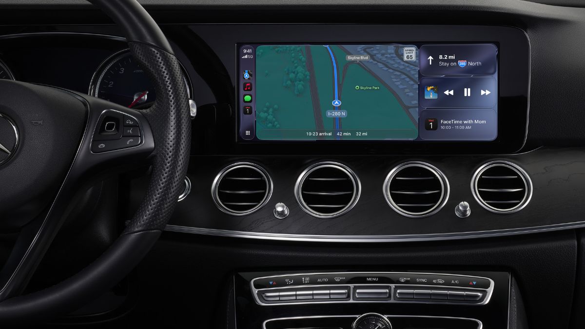 CarPlay iOS 27 header