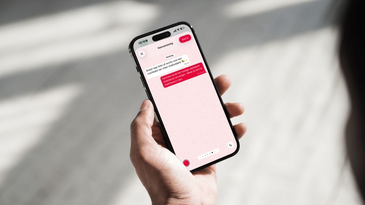 WhatsApp met rode tekstbubbels