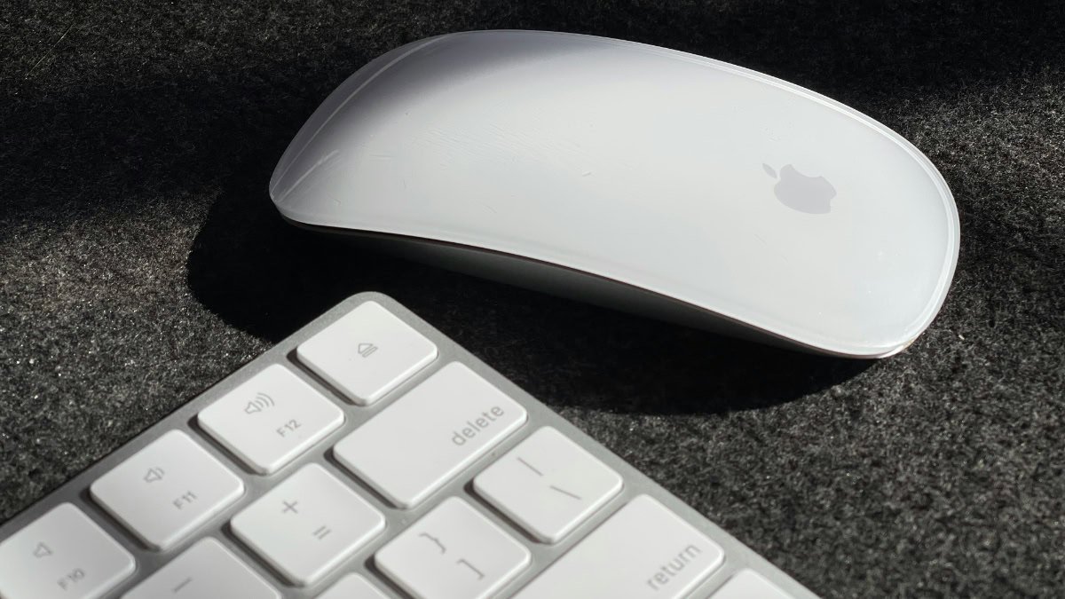 Magic Mouse naast Magic Keyboard