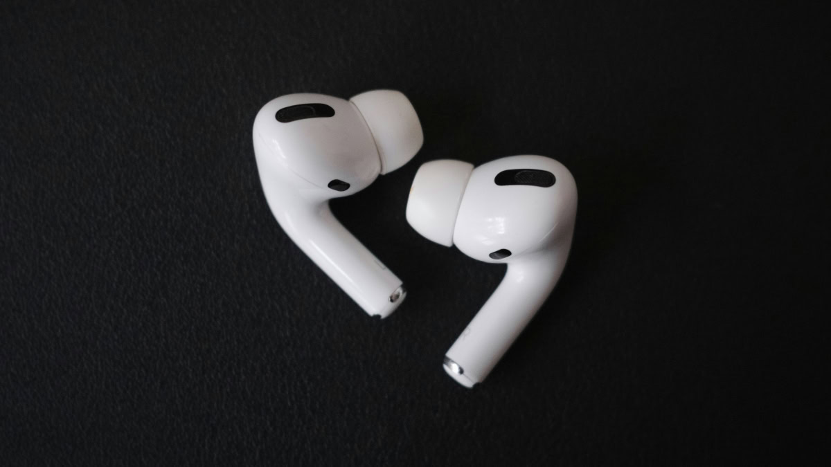 AirPods Pro op zwarte achtergrond