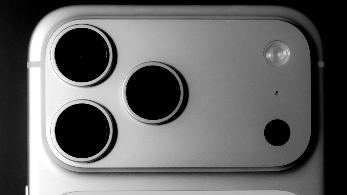Bovenkant van iPhone 17 Pro in zilver